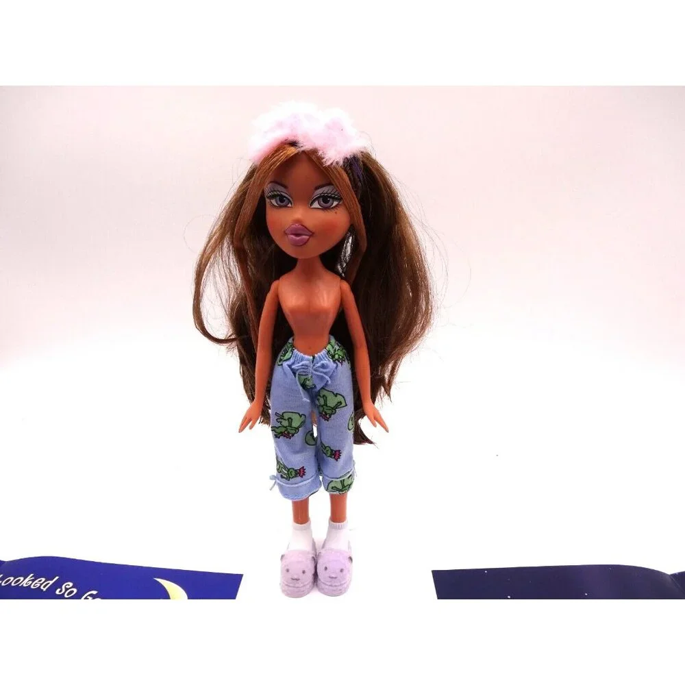 Mga Bratz 2001‎  Slumber Party Yasmin Doll and some Accessories and Posters